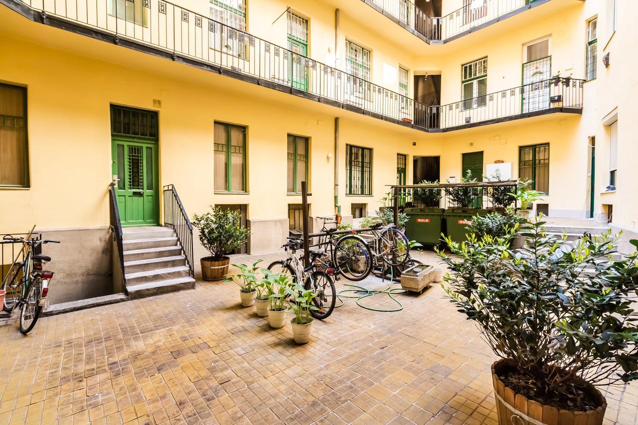 Ferienwohnung Mickey'S Flat Close To Budapest Whale Exterior foto